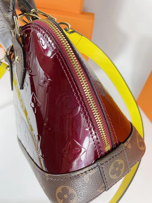 ルイヴィトンバッグ細部ディテール